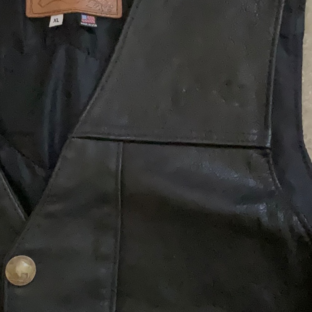 Walter Dyer Genuine Leather Biker Vest with Buffalo Nickel Snaps - Picture 9 of 14